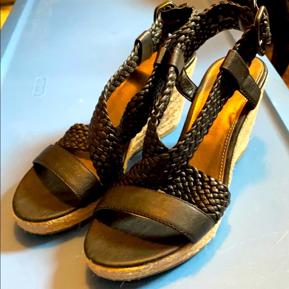 NY&Company Black Wedge Sandals
